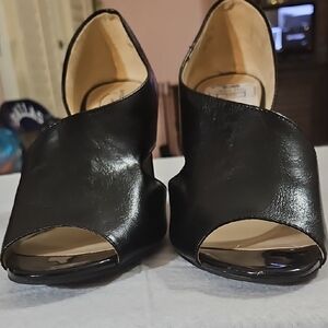 Life Stride Black Peep Toe Heels